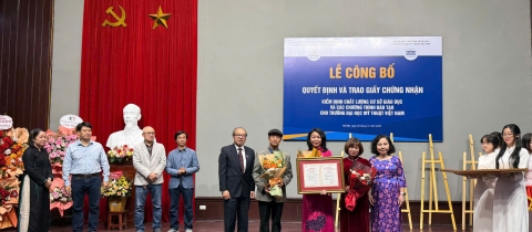 Lễ công bố Quyết định và trao Giấy chứng nhận kiểm định chất lượng cơ sở giáo dục chu kỳ 2 và các chương trình đào tạo cho Trường Đại học Mỹ thuật Việt Nam